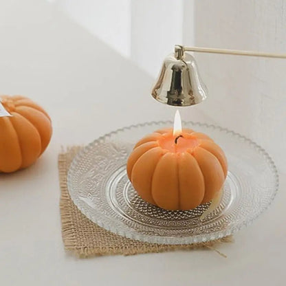 GlowHarvest – Vela aromática artesanal en forma de calabaza para una atmósfera acogedora