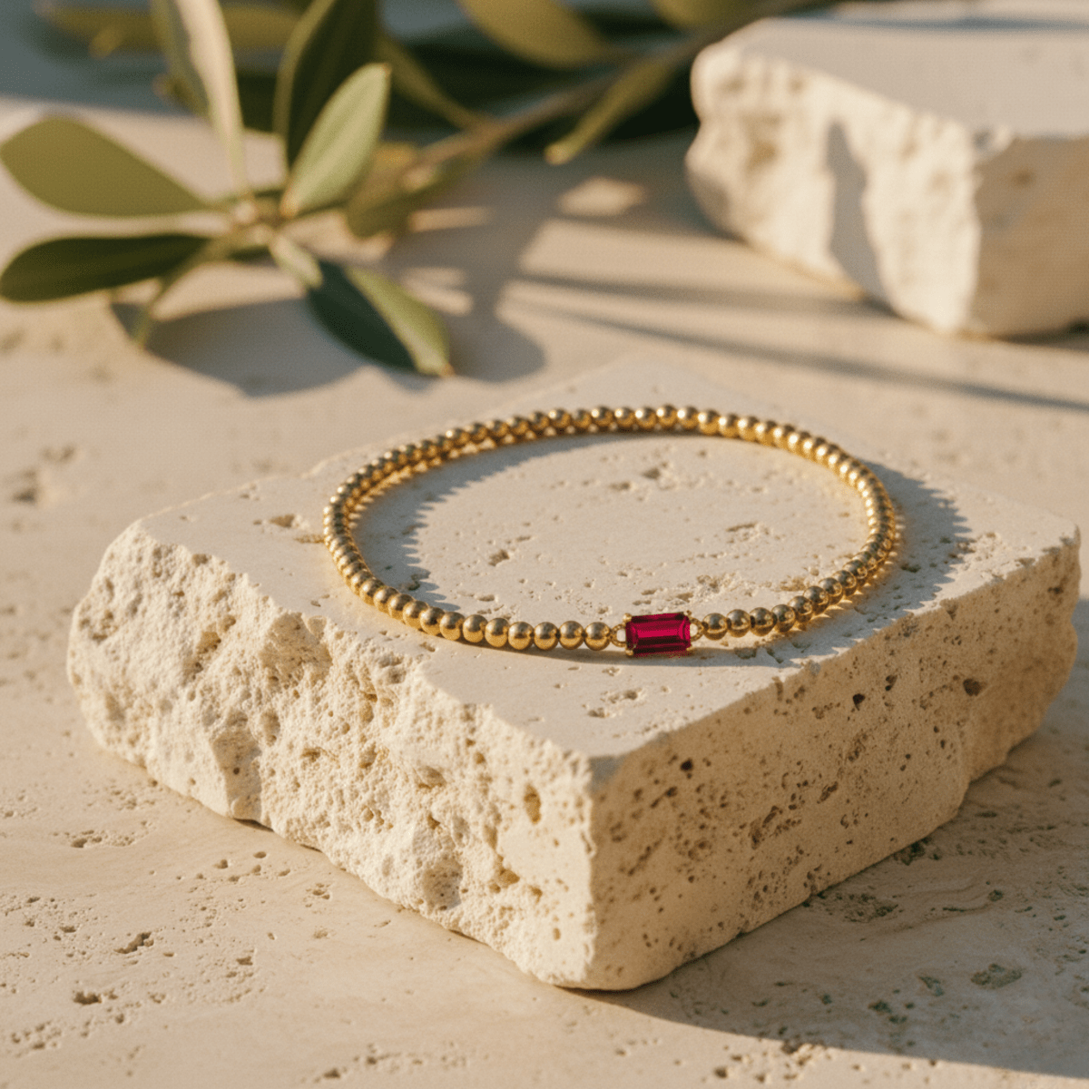 Pulsera de piedra de nacimiento de oro con diseño elegante de cuentas para un estilo personalizado