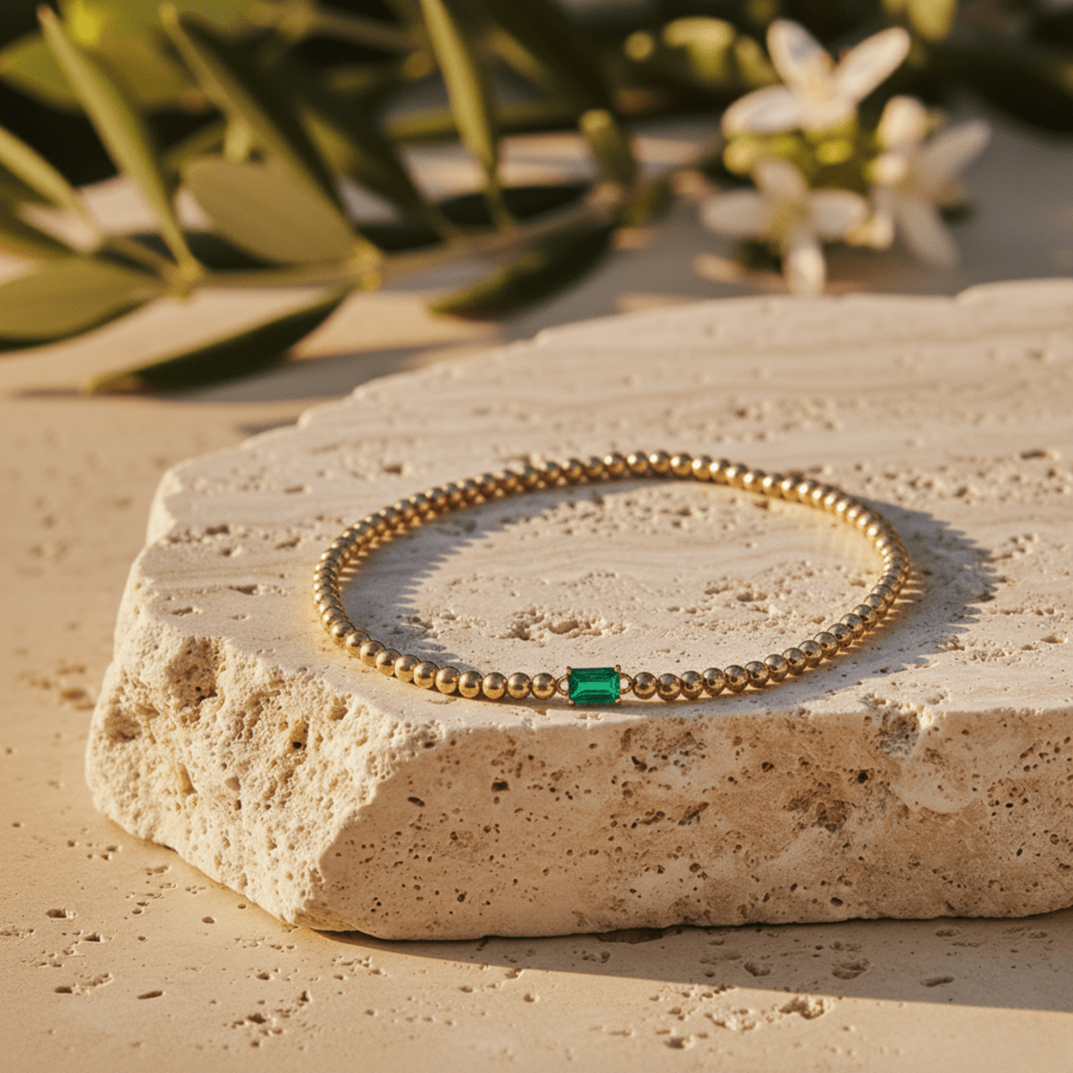 Pulsera de piedra de nacimiento de oro con diseño elegante de cuentas para un estilo personalizado