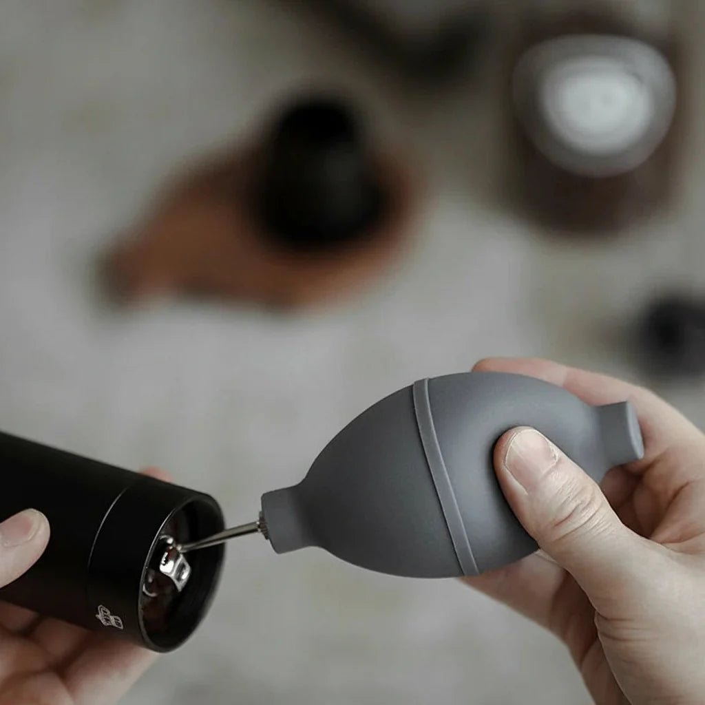 GRINDJET – Ilmapuhallin kahvimyllyjen puhdistustyökalu