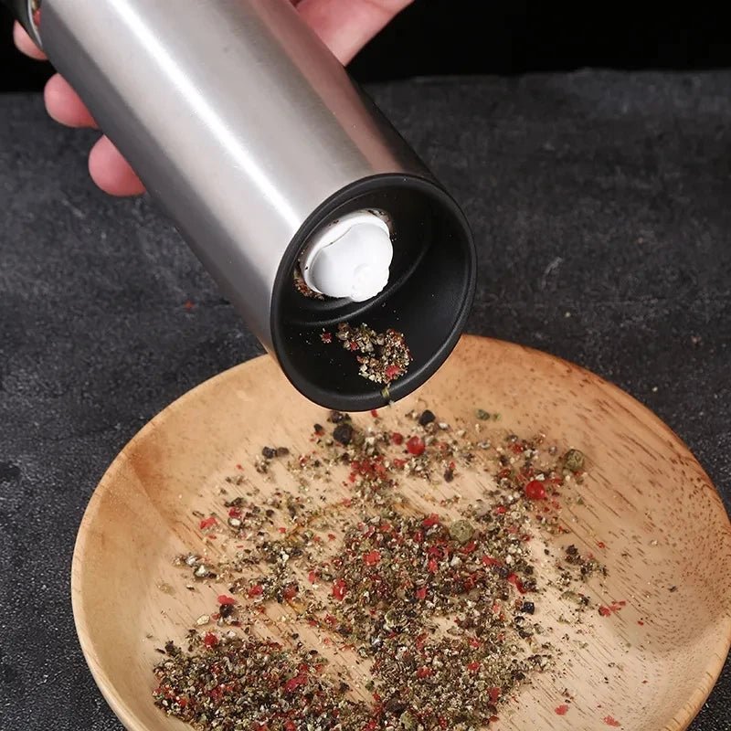 SPICEVOLT – Rechargeable Electric Pepper Grinder in Stainless Steel with Adjustable Fineness 4