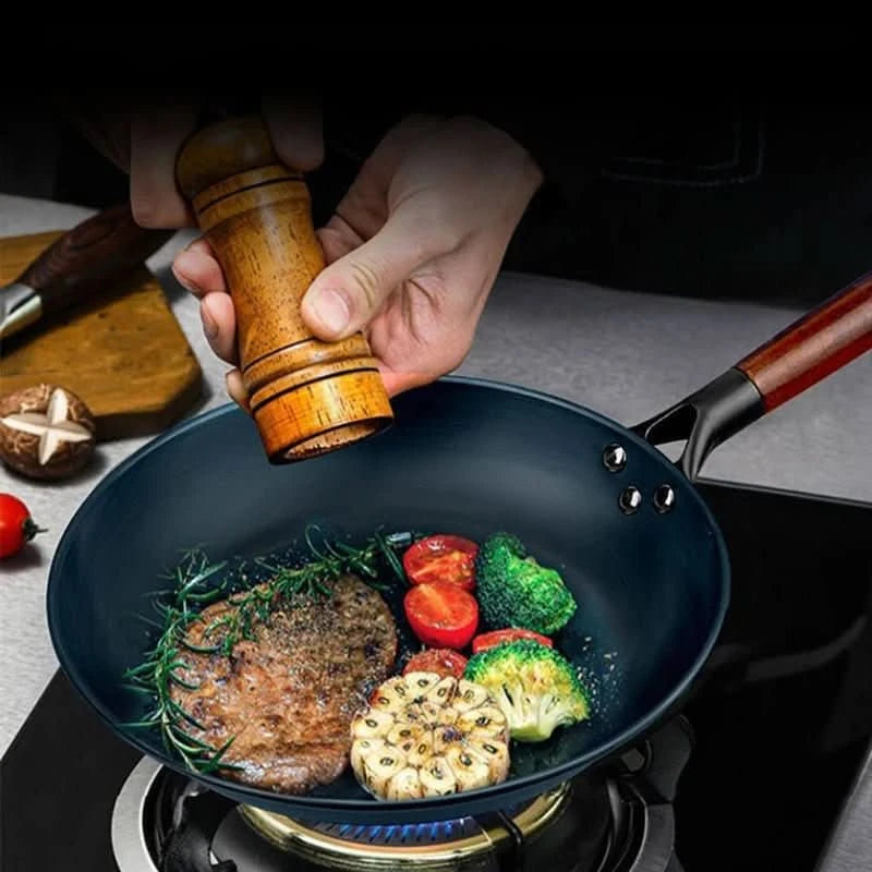 ForgeVerra Premium Cast Iron Skillet | Non-stick cast iron frying pan for healthy, even cooking