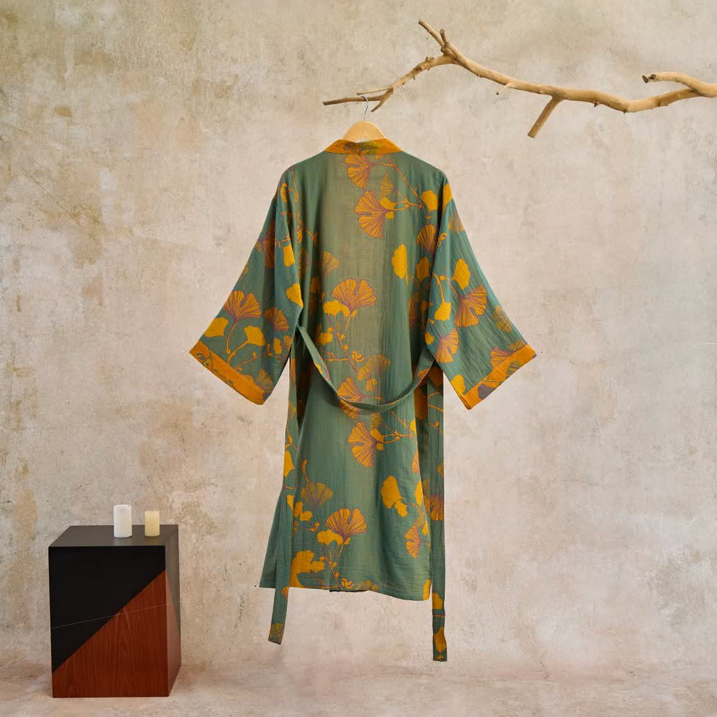 Elegant Cotton Kimono Bathrobe - Reversible Ginkgo Leaf Design for Ultimate Comfort 7
