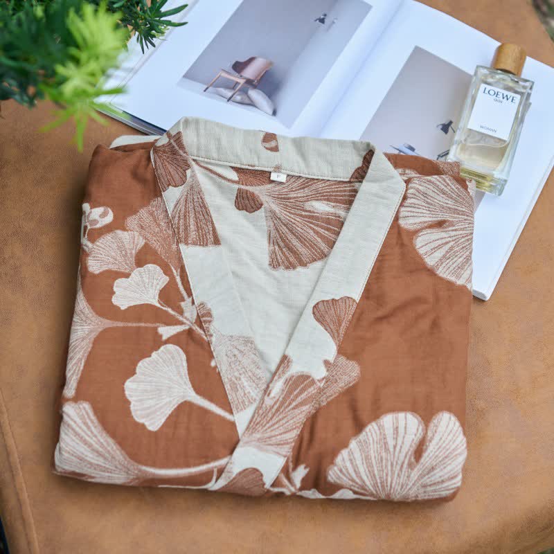 Elegant Cotton Kimono Bathrobe - Reversible Ginkgo Leaf Design for Ultimate Comfort 3