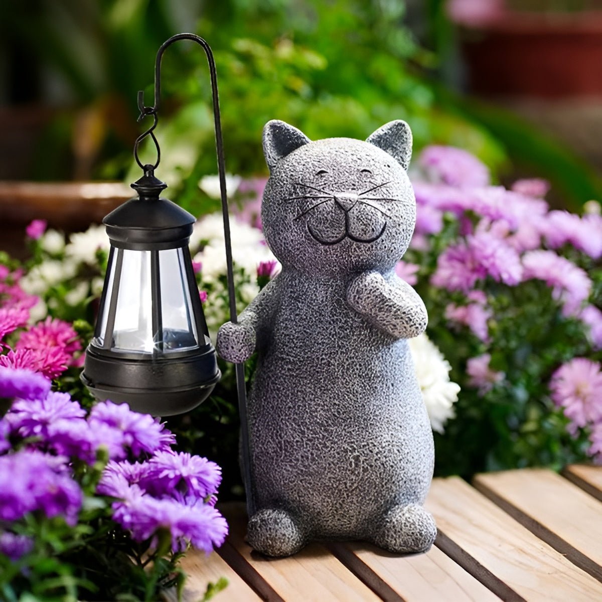 KittyBeam Solar Cat Statue - Hand-Painted Garden Decor with Energy-Efficient Lighting 0