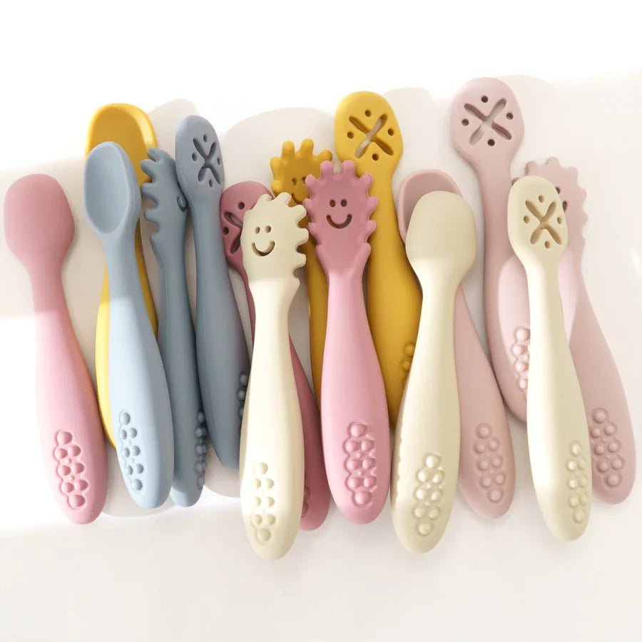 LEARN2EAT – Set di utensili in silicone per neonati e bambini piccoli (cucchiaio, forchetta e coltello)
