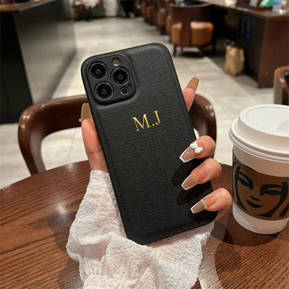LEATHIQUE – Gepersonaliseerde leren iPhone-hoes met initialen