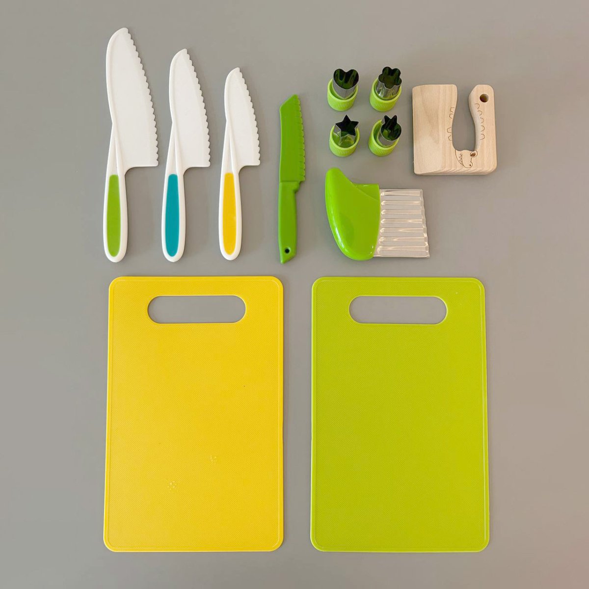 Toddlers Chef Set – Encourage your kids to have fun in the kitchen 1