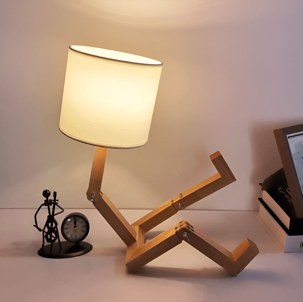 LUMIBOT – Lámpara de Madera Flexible para Iluminación Personalizada