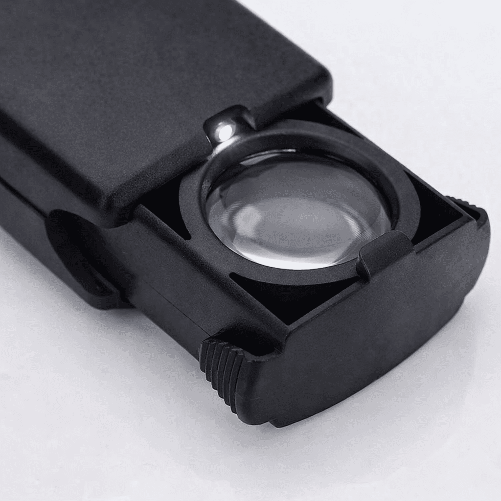 LUMIZOOM – 30X Handheld Illuminated Magnifying Glass for Precision Inspection