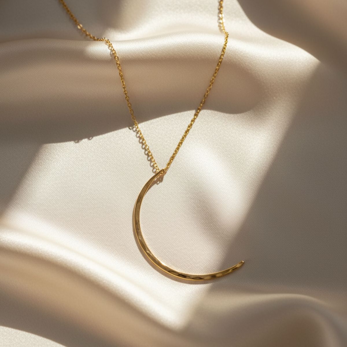 LunaMoon - Collar de oro impermeable e hipoalergénico con recubrimiento duradero