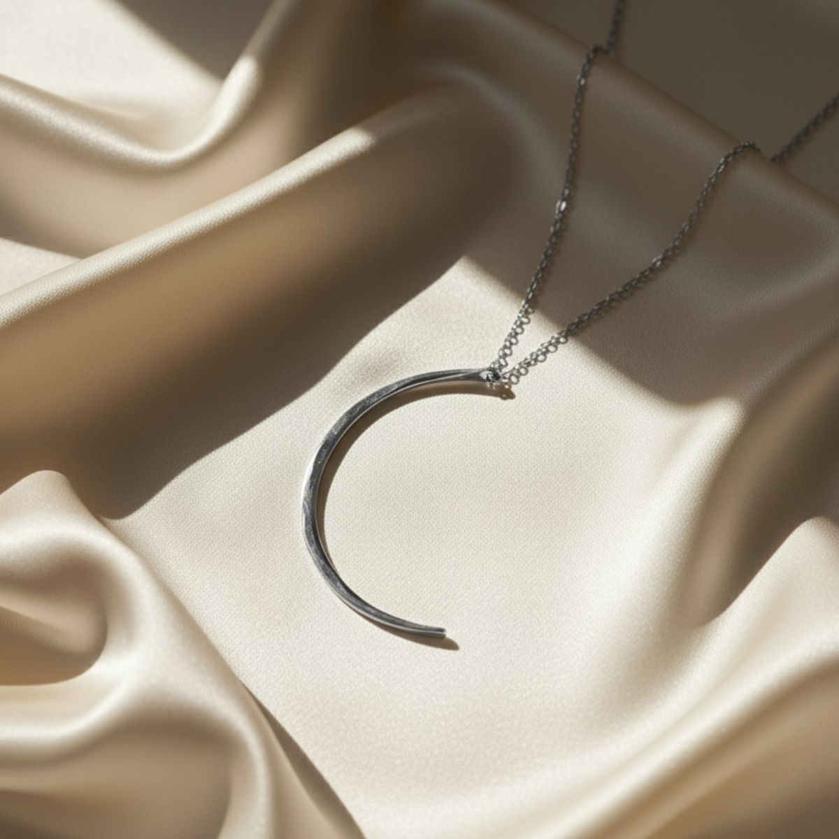 LunaMoon - Collar de oro impermeable e hipoalergénico con recubrimiento duradero