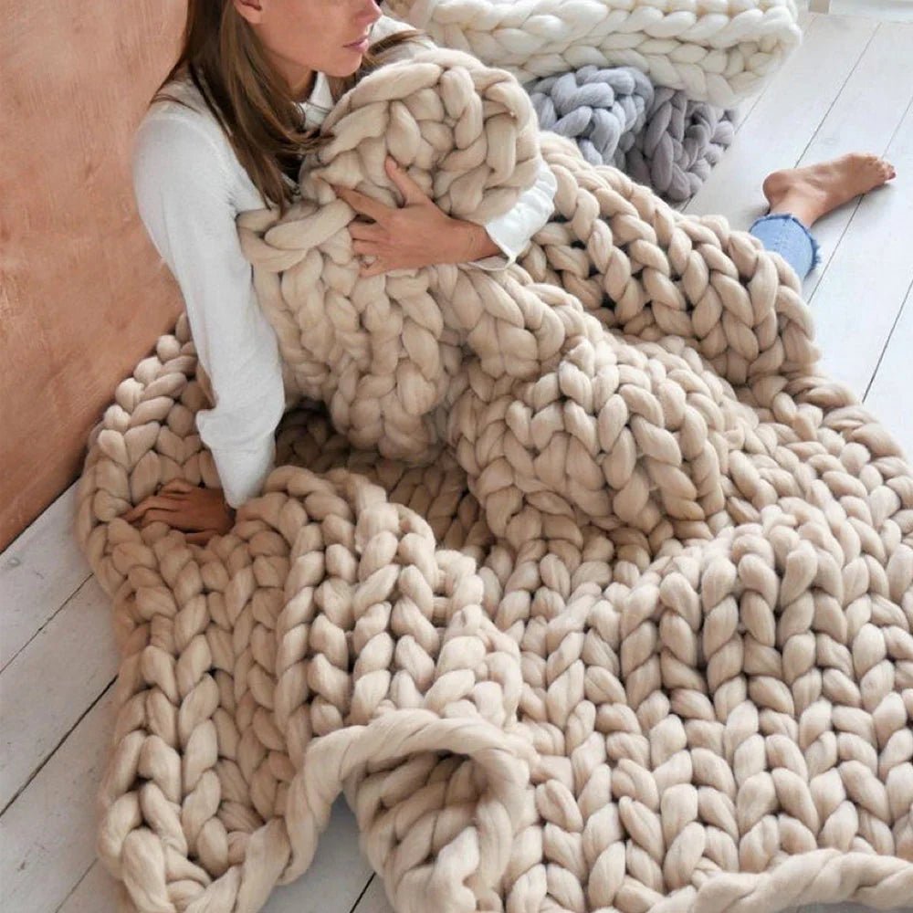 LuxeWool – DIY Chunky XL Wool Yarn for Knitting & Crafts