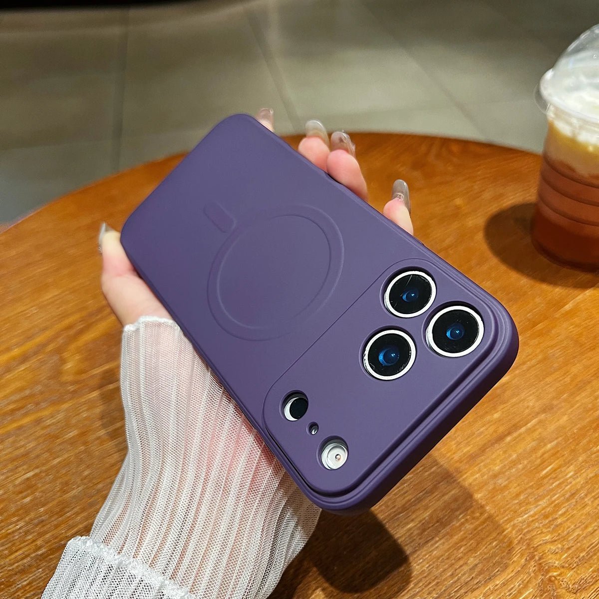 AuraGriff – Magnetic soft silicone case with a secure grip 14