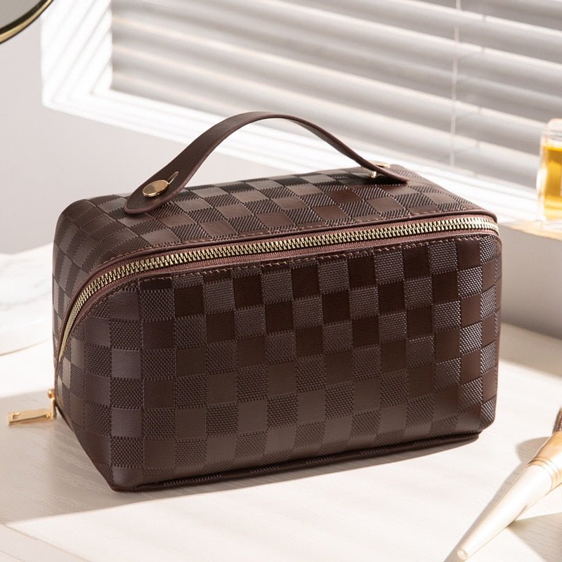 NORMEA – Minimalist Elegant Makeup Bag with Compact Organizer Design 7