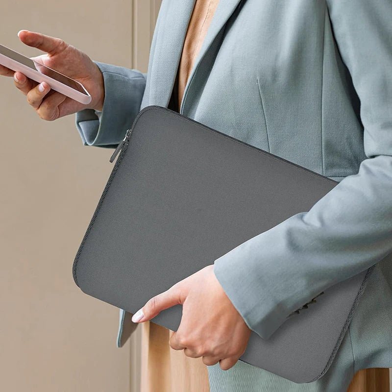 FLEXISLEEVE PRO – Versatile Laptop Sleeve for 13–15.6 Inch Laptops 5