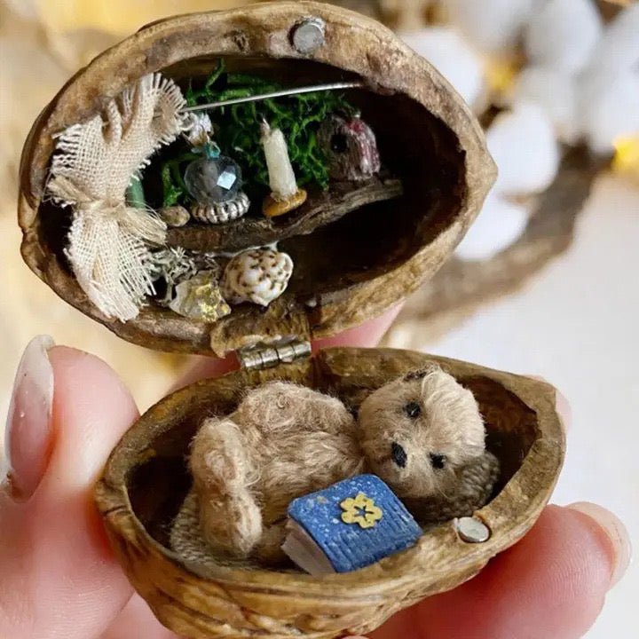 NATUREHAVEN – Handgefertigtes Puppenhaus aus Walnussschale für einzigartige Miniaturdekoration