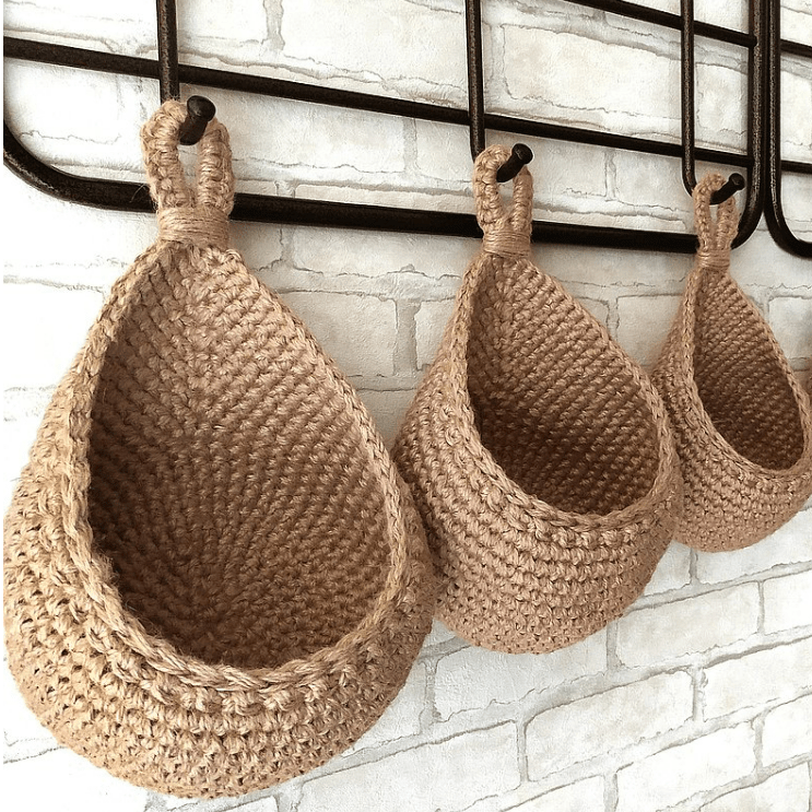 Nestoria – Hanging jute basket for kitchen storage
