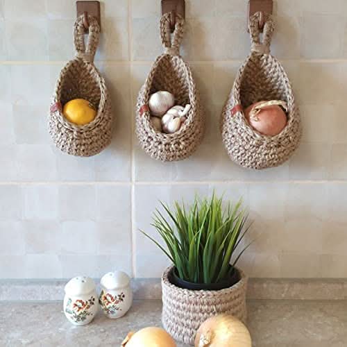Nestoria – Hanging jute basket for kitchen storage