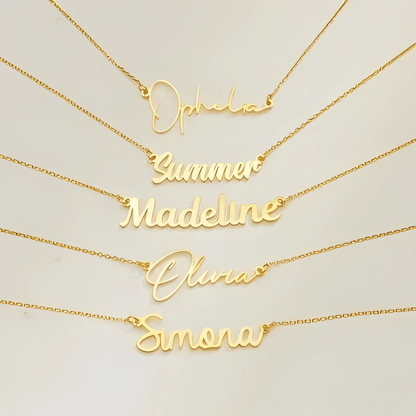 NOMELIA – Elegante gepersonaliseerde naamketting voor dames