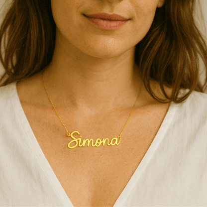 NOMELIA – Elegante gepersonaliseerde naamketting voor dames
