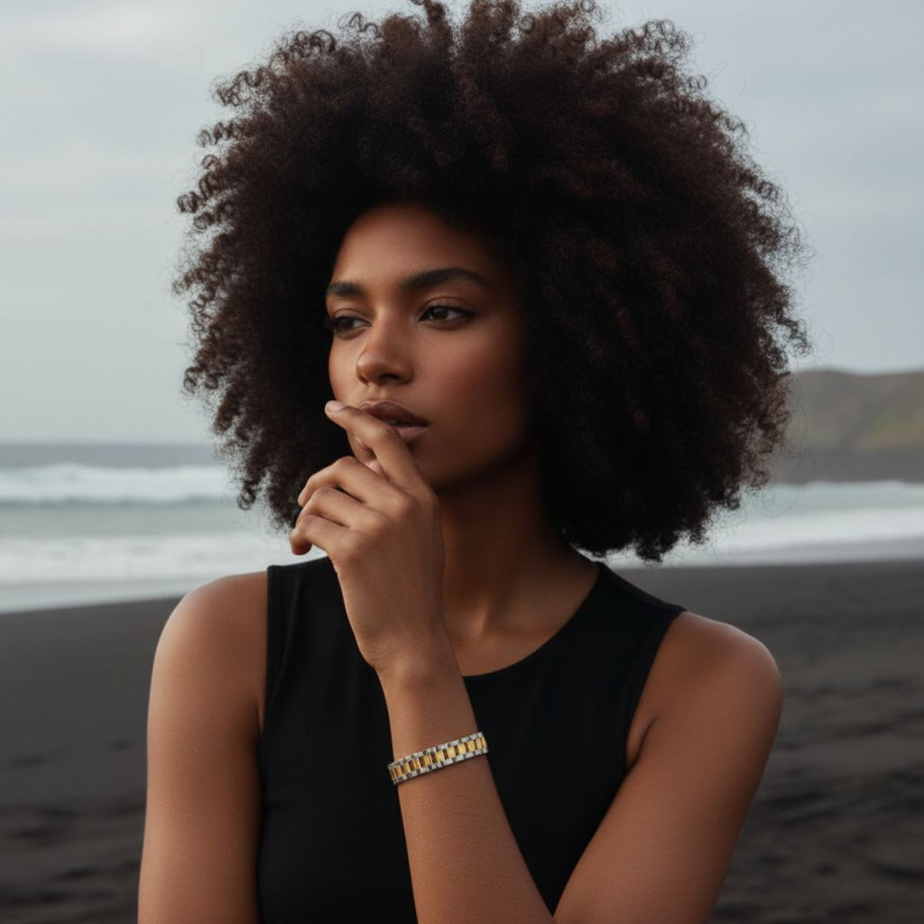 Nora - Gouden Armband met Breed Schakelontwerp voor Modieuze Stijl