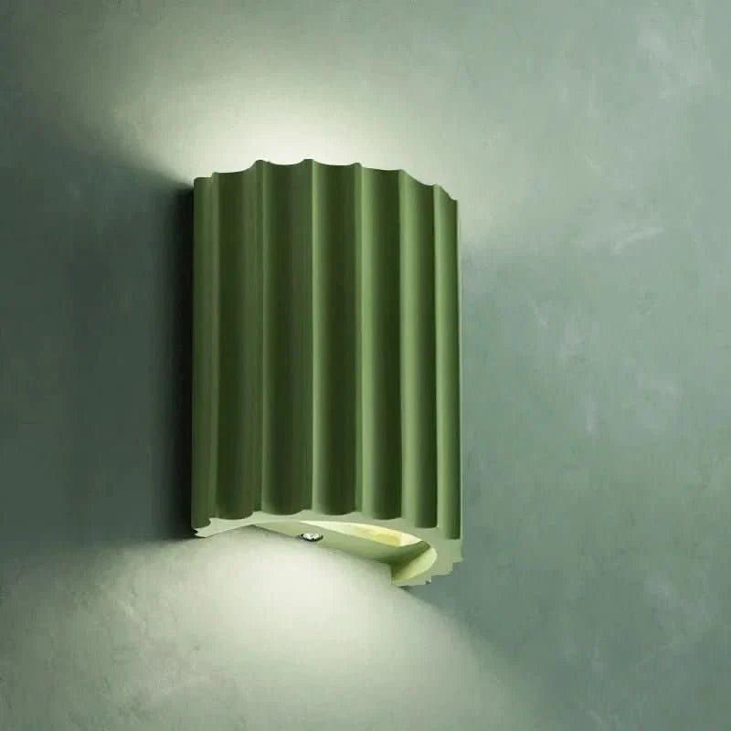 SKYLUMEN – Modern Resin Wall Lamp with Ambient LED Glow