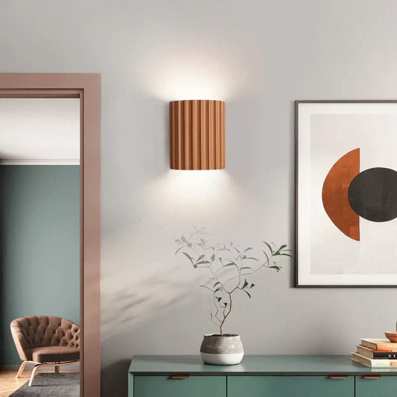 NordicGlow Lámpara de pared de resina - iluminación ambiental moderna sin cables visibles