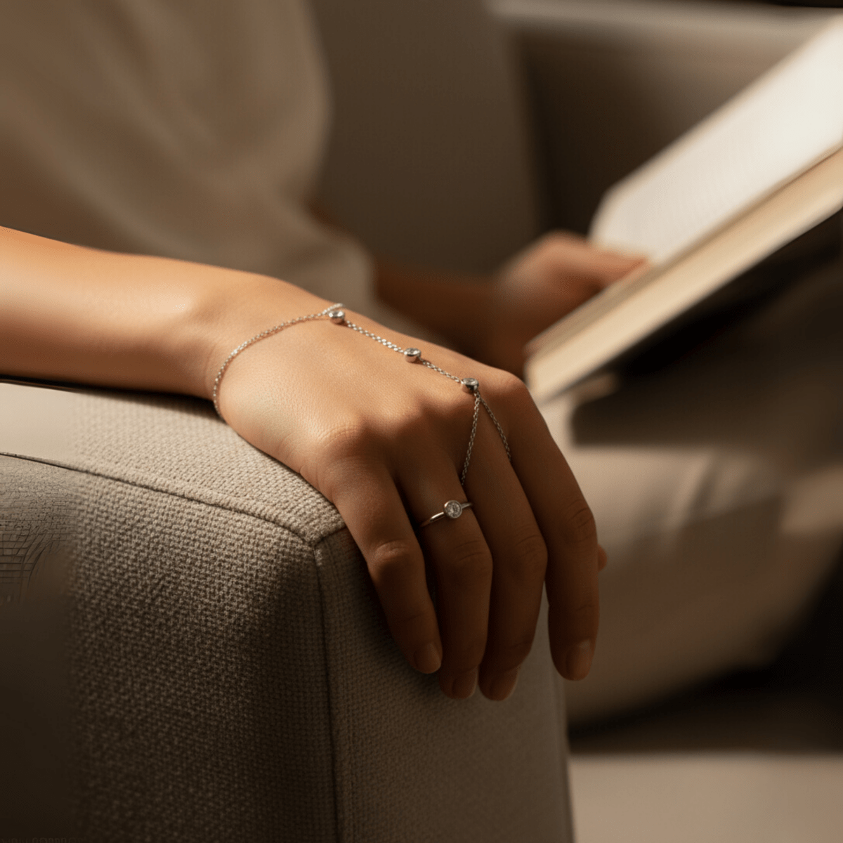 PalmGrace – Verstelbare Vinger Ring Palm Armband met Stralende Kristallen