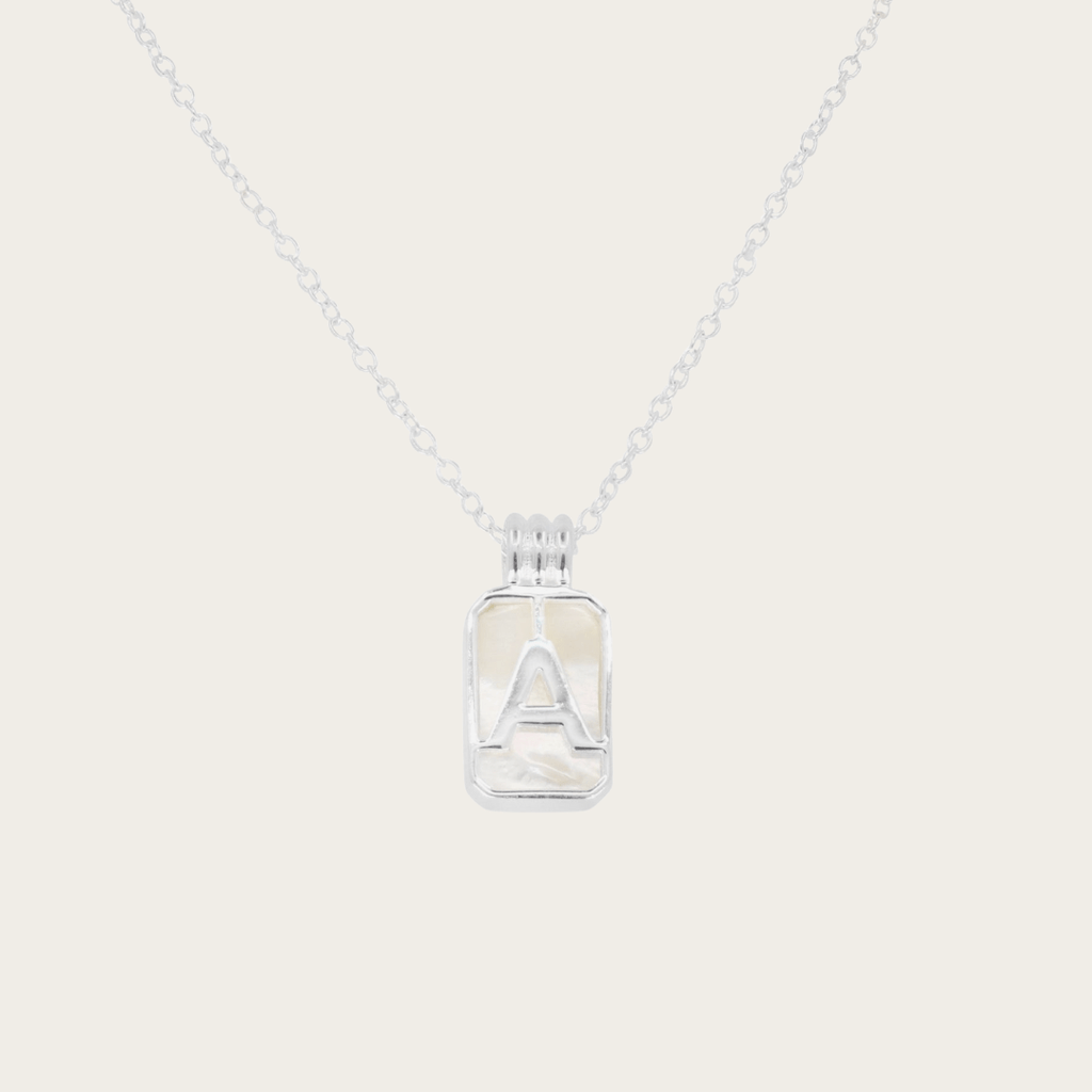 Parelmoer Initial Hanger Zilveren Ketting