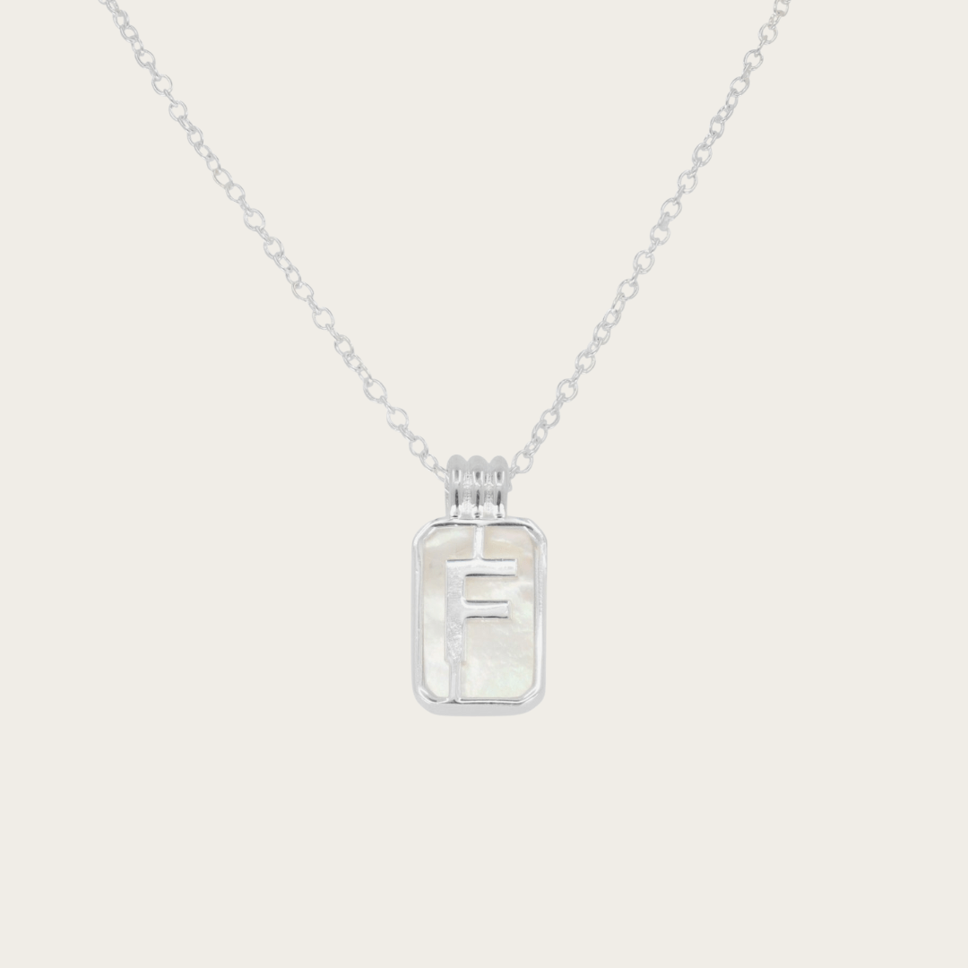 Parelmoer Initial Hanger Zilveren Ketting