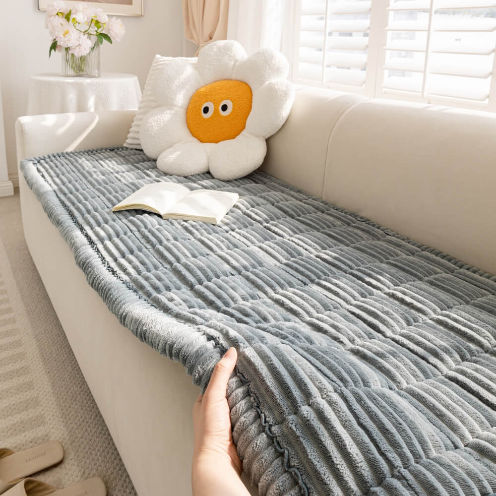 HOMEPET COZY – Lazy Soft Flannel Pet Mat for Sofa and Bed Protection 3