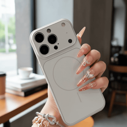 MattMagie – Slim, matte MagSafe case for iPhone 2