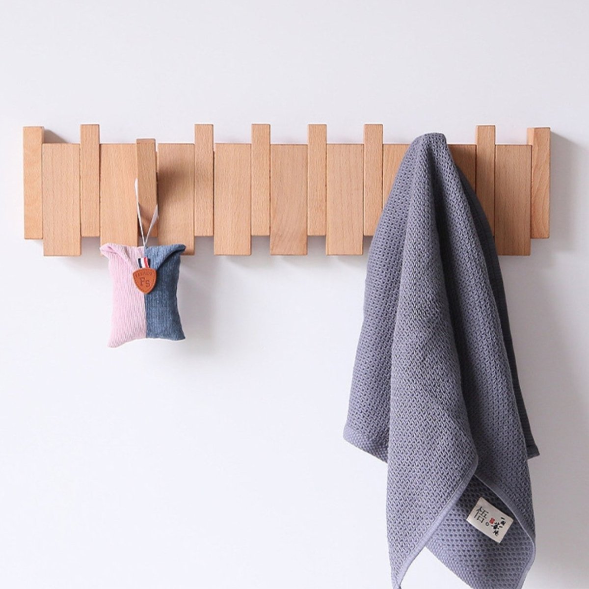 PianoLux Coat Stand – Handmade Storage Elegance for Stylish, Organized Living Spaces