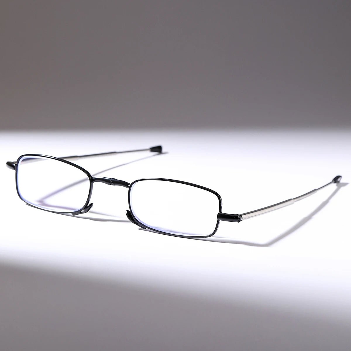 MINISIGHT – Compact Foldable Reading Glasses with Crystal-Clear Lenses 2