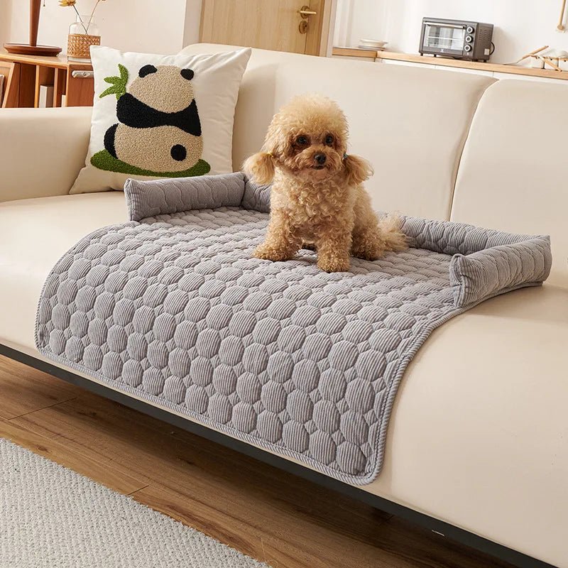 RESTINOO – Cozy Non-Slip Dog Blanket for Bed, Couch, and Furniture Protection