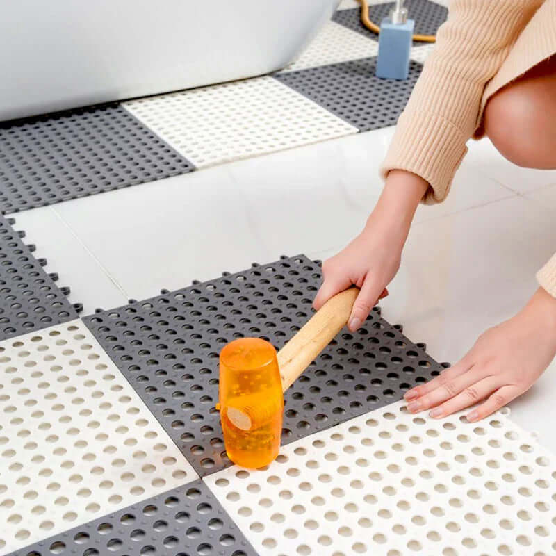 SAFEFLOW – Non-Slip Bathroom Shower Mat