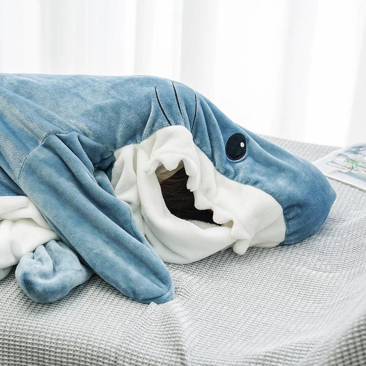 Sharkbuddy - Accogliente tutina a forma di squalo per bambini e adulti - Design ultra morbido e giocoso