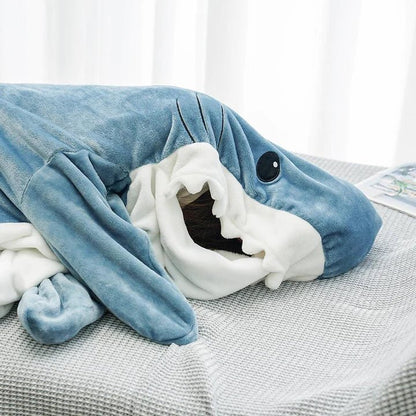 Sharkbuddy - Accogliente tutina a forma di squalo per bambini e adulti - Design ultra morbido e giocoso