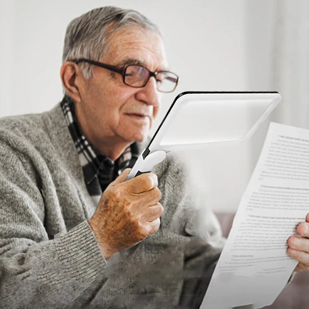 VISIONPLUS – 5x Handheld LED Magnifier for Reading and Detailed Work 1