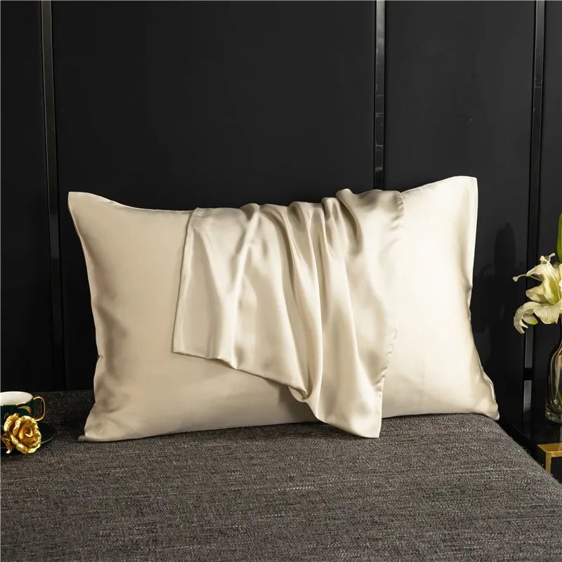 Taie d'oreiller SilkNest – Luxueuse, Facile d'entretien & Uni pour un sommeil confortable