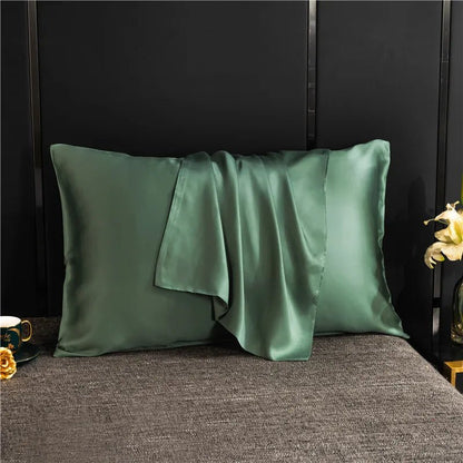 Taie d'oreiller SilkNest – Luxueuse, Facile d'entretien & Uni pour un sommeil confortable