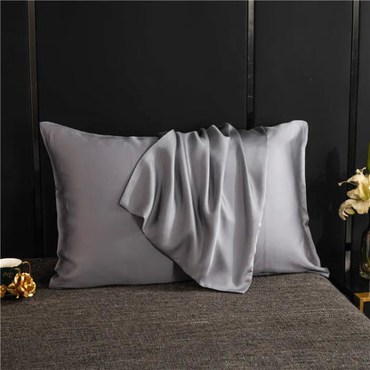 Taie d'oreiller SilkNest – Luxueuse, Facile d'entretien & Uni pour un sommeil confortable