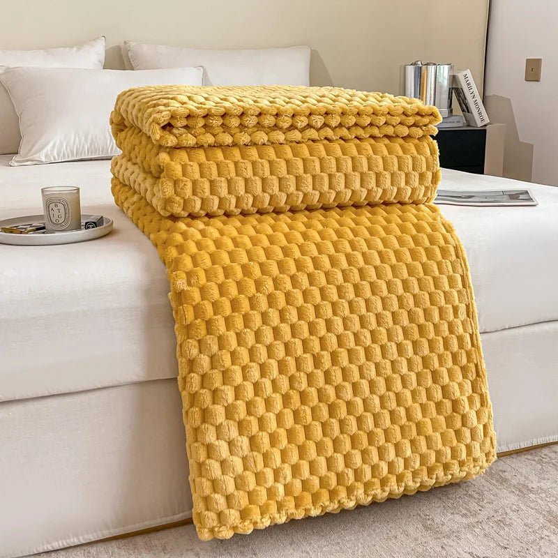 Cozy Velvet Throw Blanket - Ultra Soft Checked Plush for Warmth & Comfort 1
