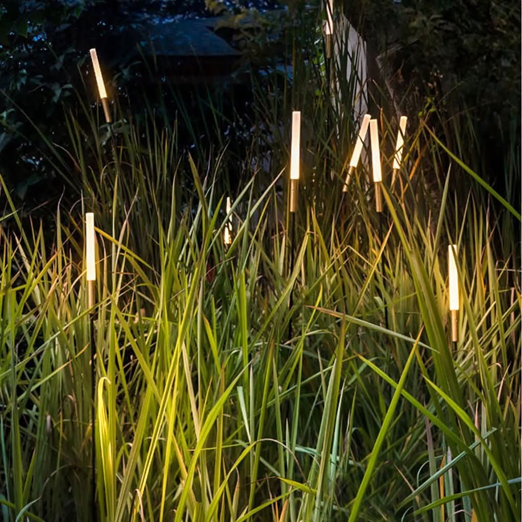 SOLAREED LIGHTS – Solar Reed Garden Lights for Atmospheric Outdoor Lighting