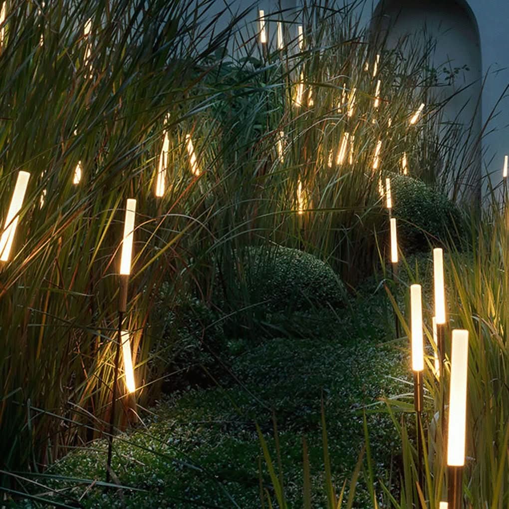 SOLAREED LIGHTS – Solar Reed Garden Lights for Atmospheric Outdoor Lighting