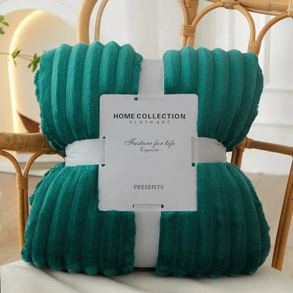 StripeWarm – široká flanelová fleecová deka s pruhovaným vzorom