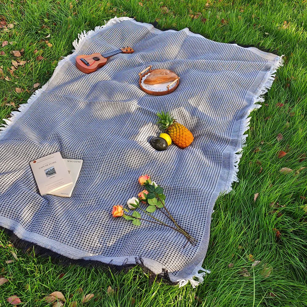 Sunweave - Cotton Blend Picnic Mat with Decorative Tassels for Outdoor Use 12