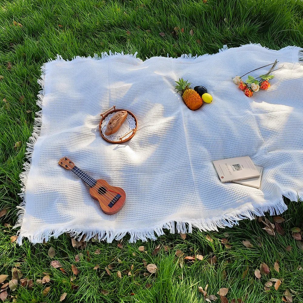 Sunweave - Cotton Blend Picnic Mat with Decorative Tassels for Outdoor Use 2