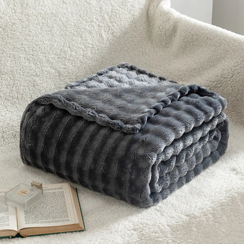 BUBBLECLOUD – Cozy 3D Bubble Plush Throw Blanket for All Seasons 11